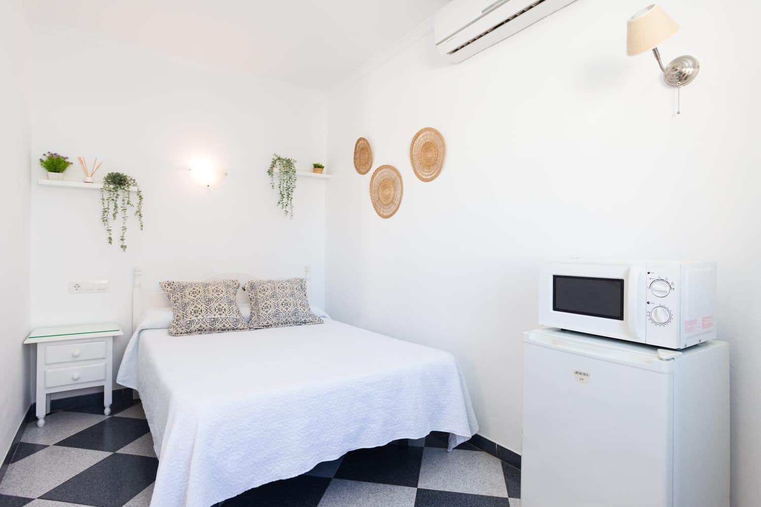 Hostal Restaurante La Giralda Рота Екстер'єр фото